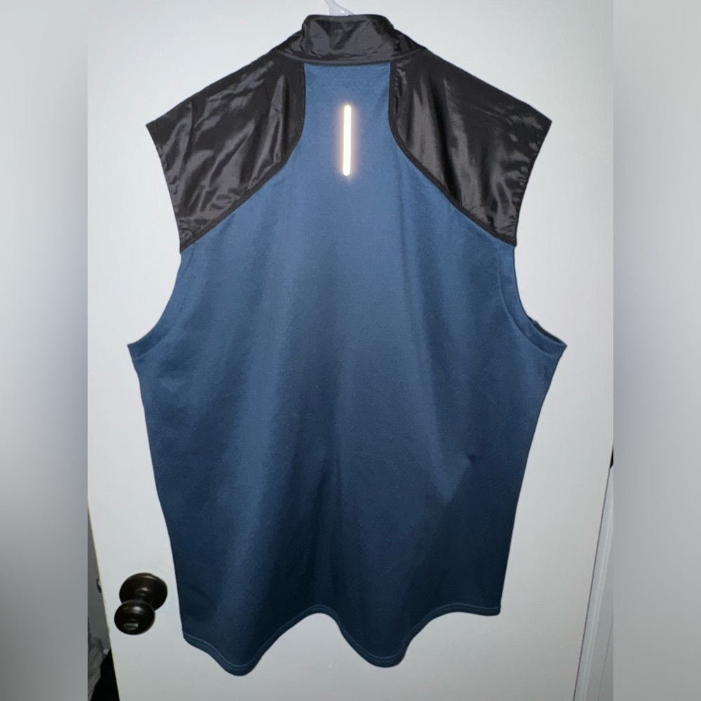 ASICS Vest - Picture 3 of 3